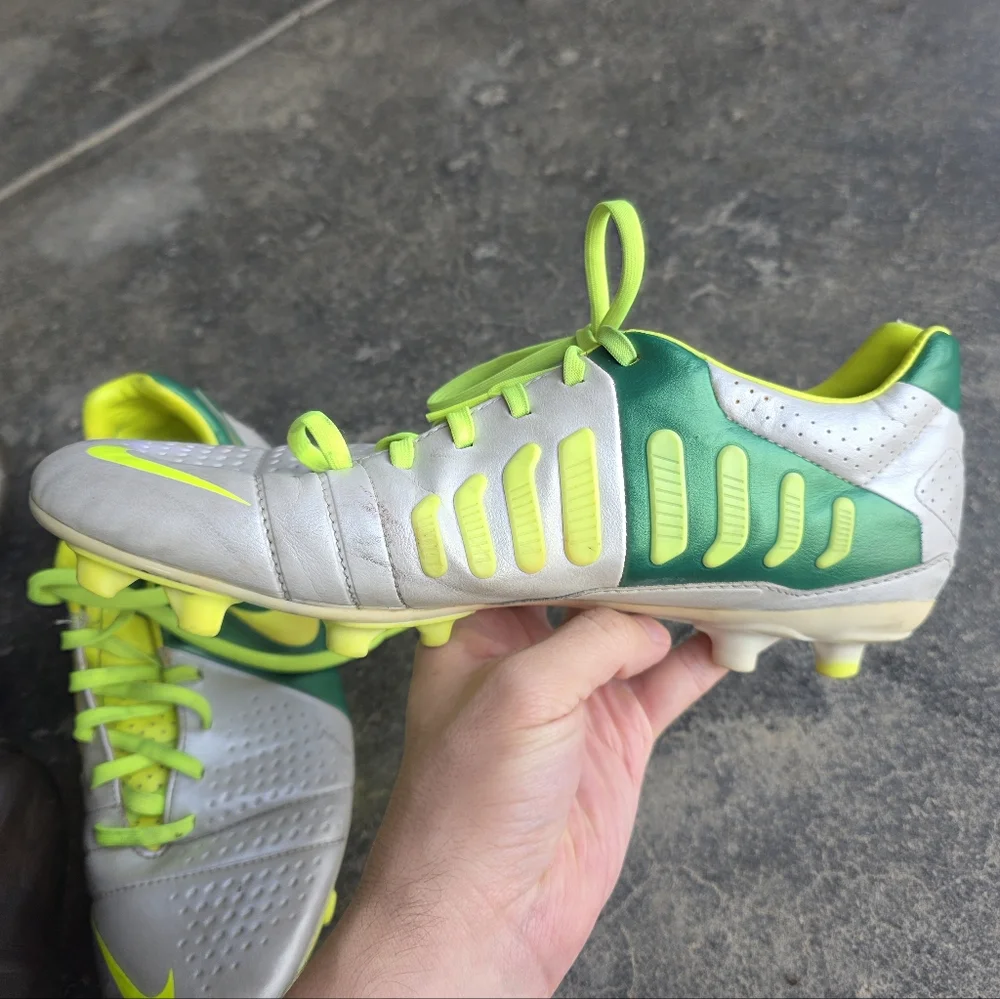 Nike CTR360 Libretto III FG Volt Court Green - Picture 4 of 9